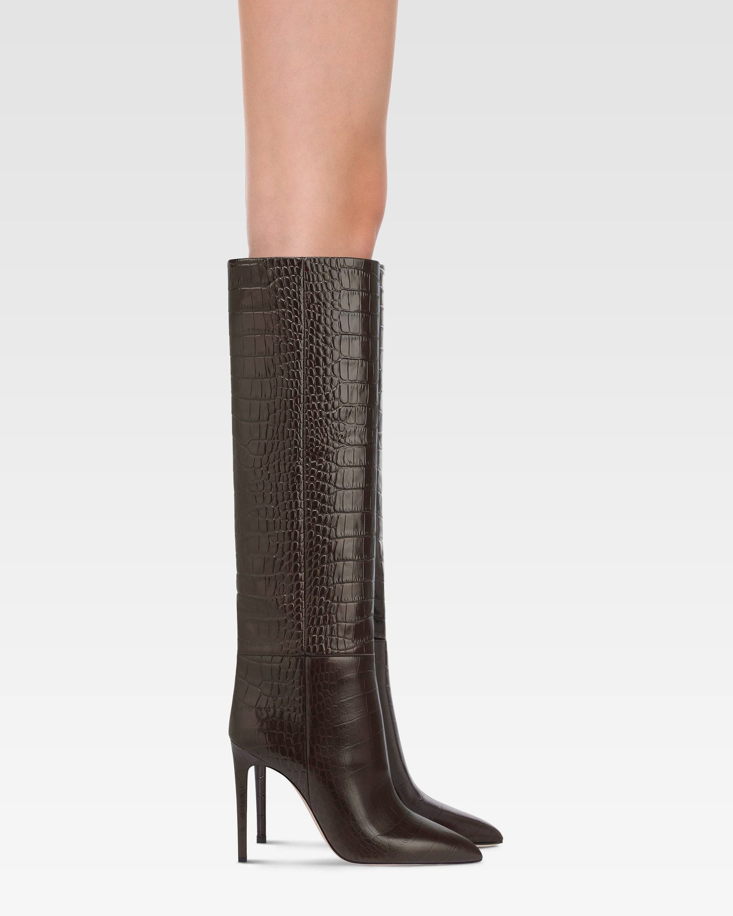 Boots in ebony croco-embossed leather