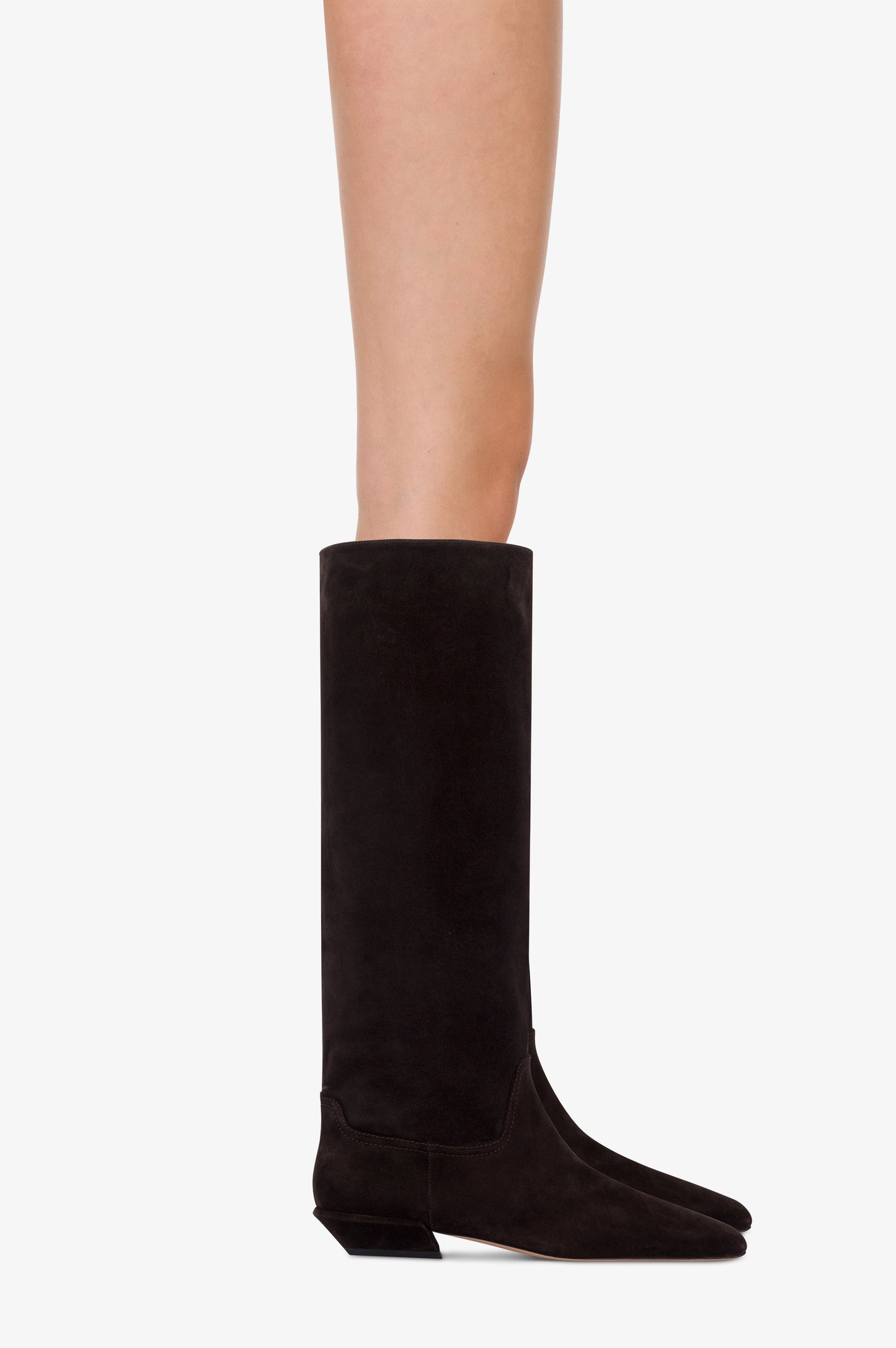 Boots in ebony calf suede leather.