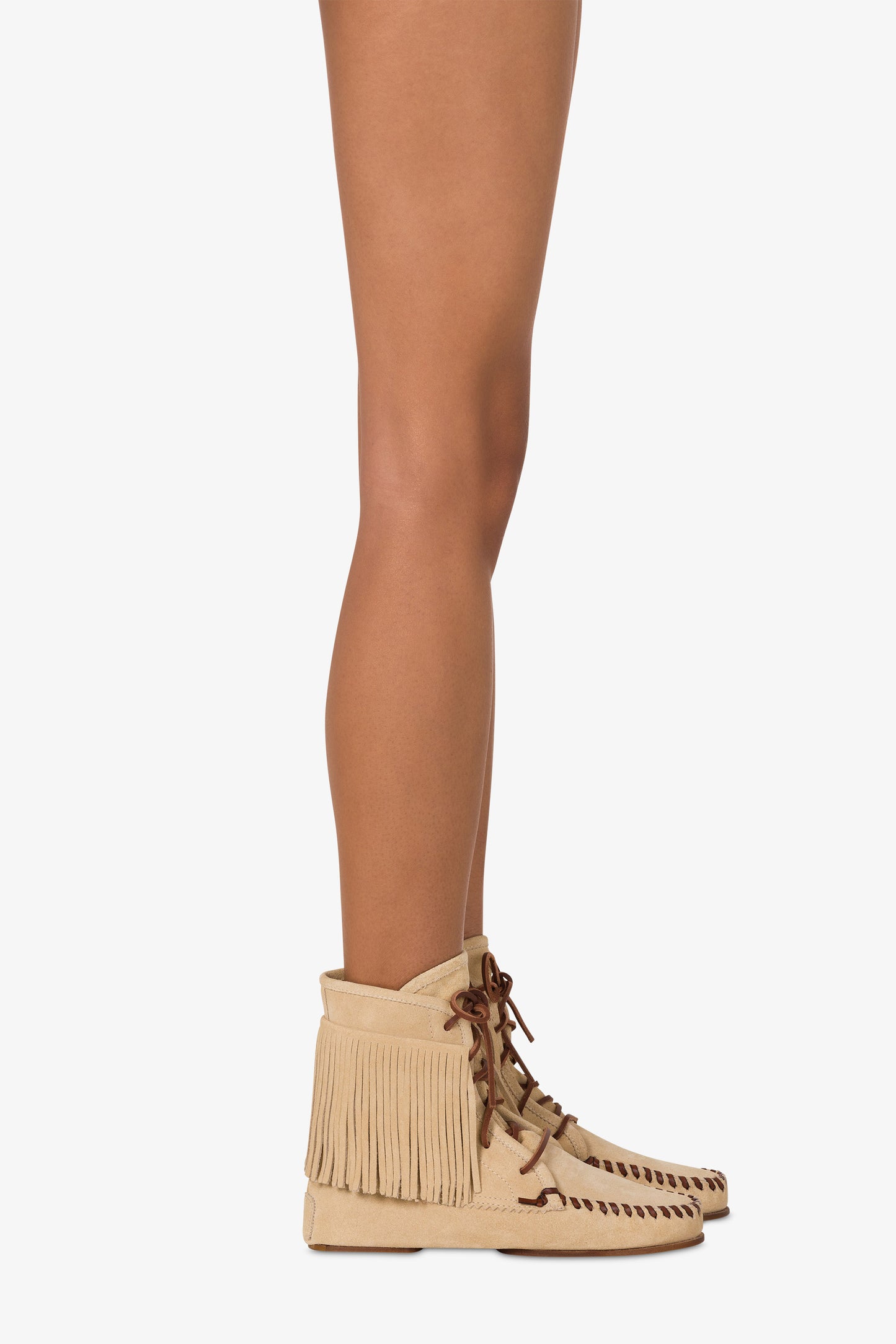 Bottines en cuir suede ecru