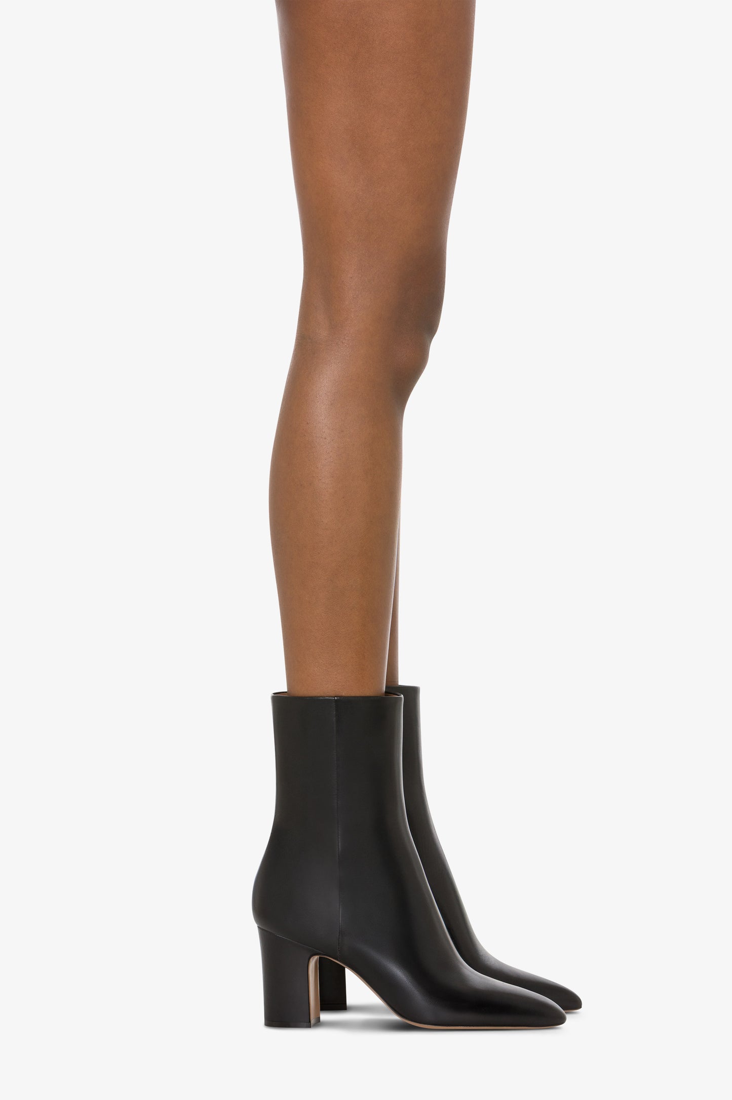 Bottines en cuir de veau noir