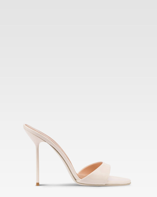 Mules in vernice color avorio