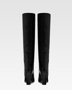 Schwarze Lederstiefel mit Textureffekt