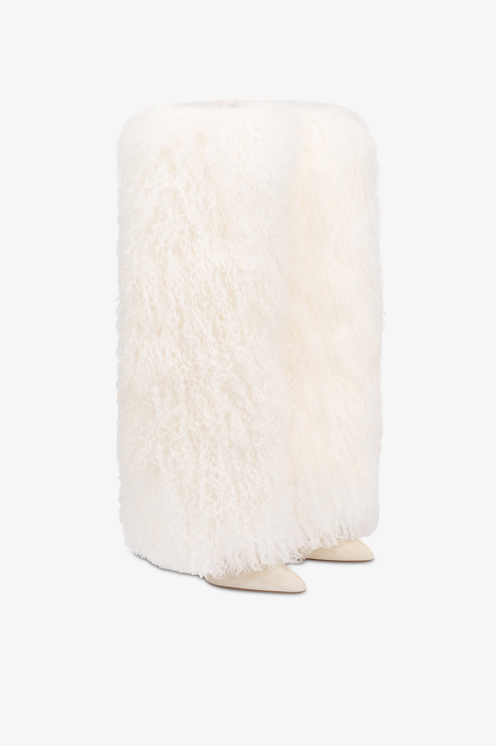 Boots in mongolian fur white