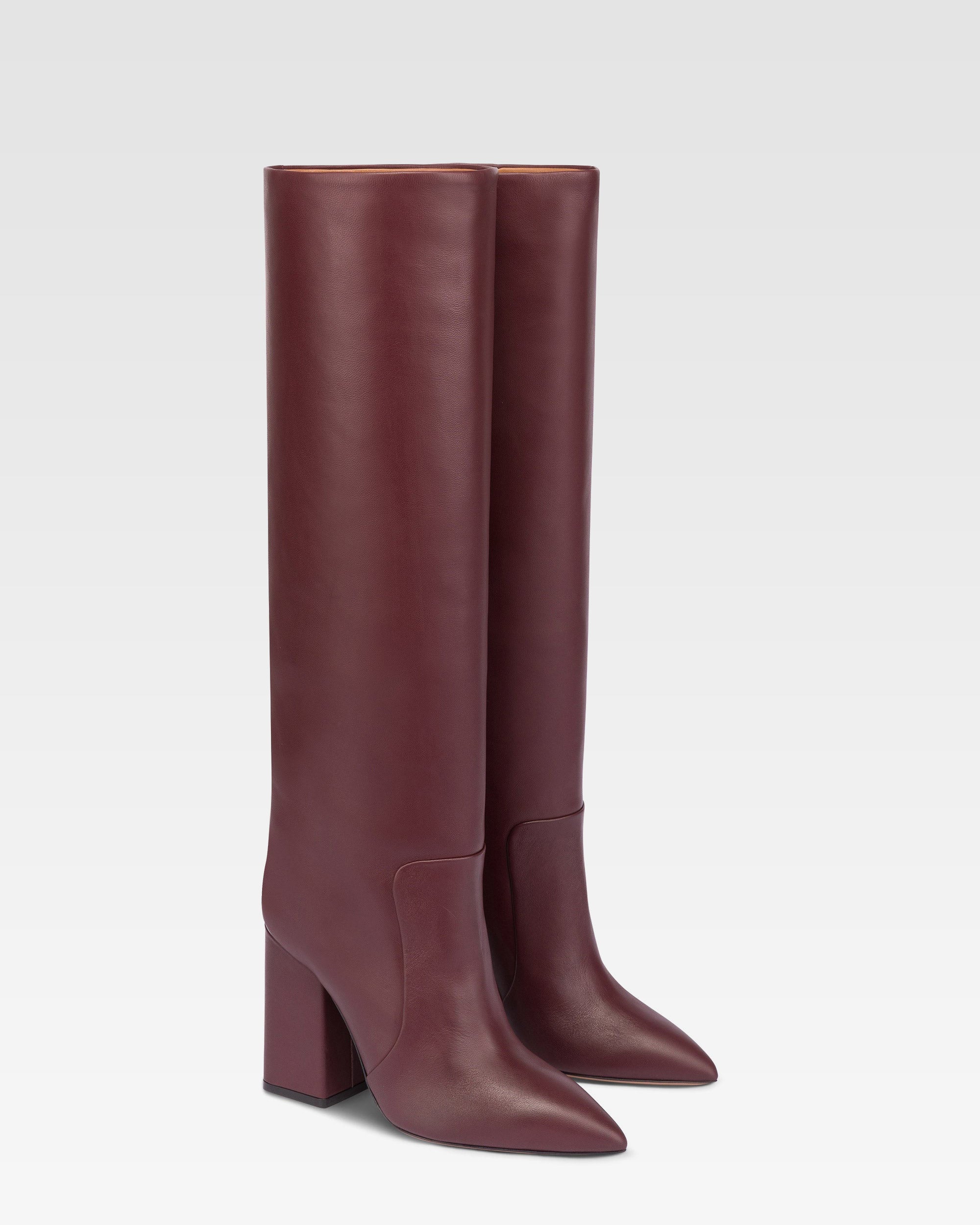 Knee-high boots in smooth burgundy leather