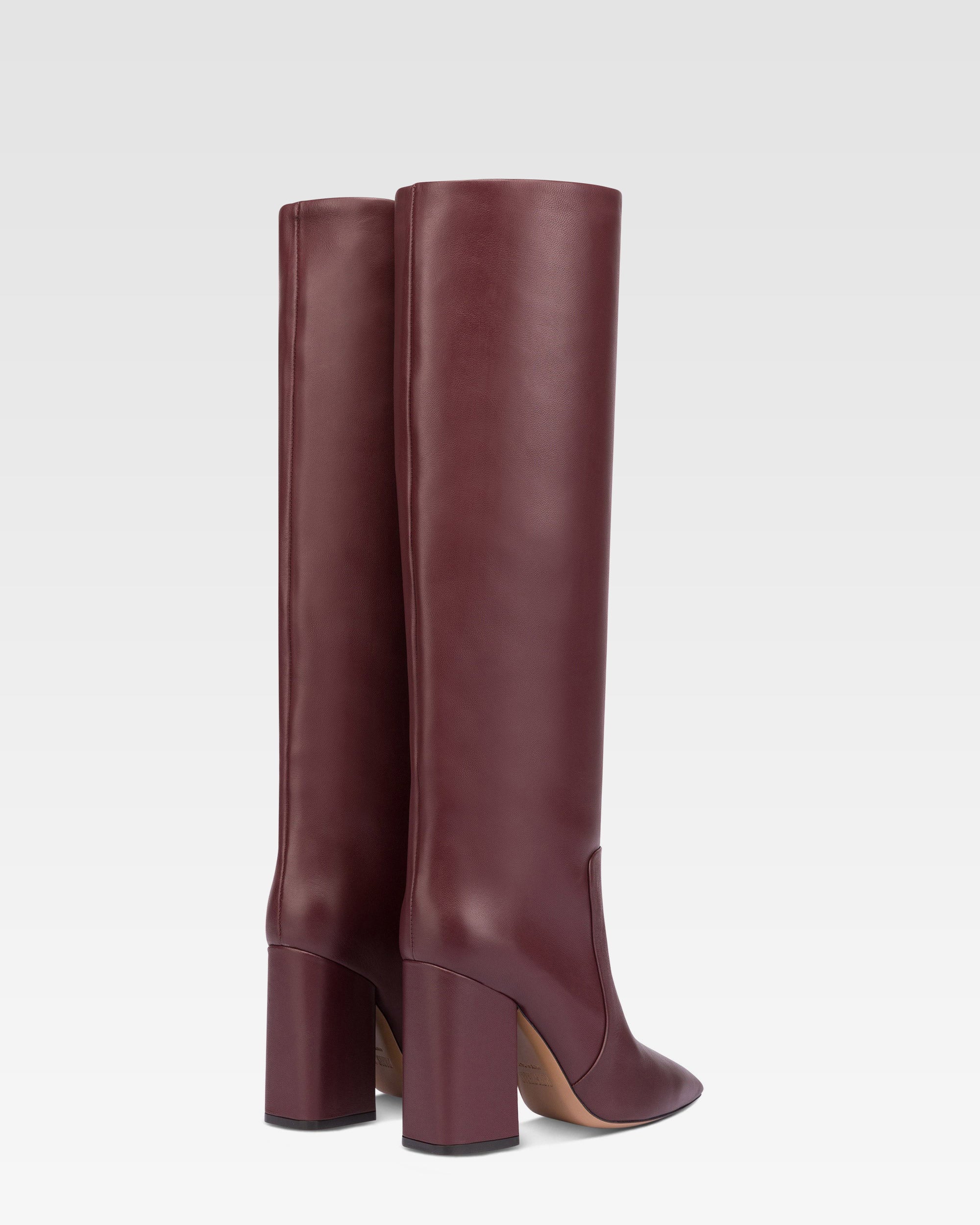 Knee-high boots in smooth burgundy leather