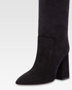 Botas hasta la rodilla de suave piel de ante negro apagado