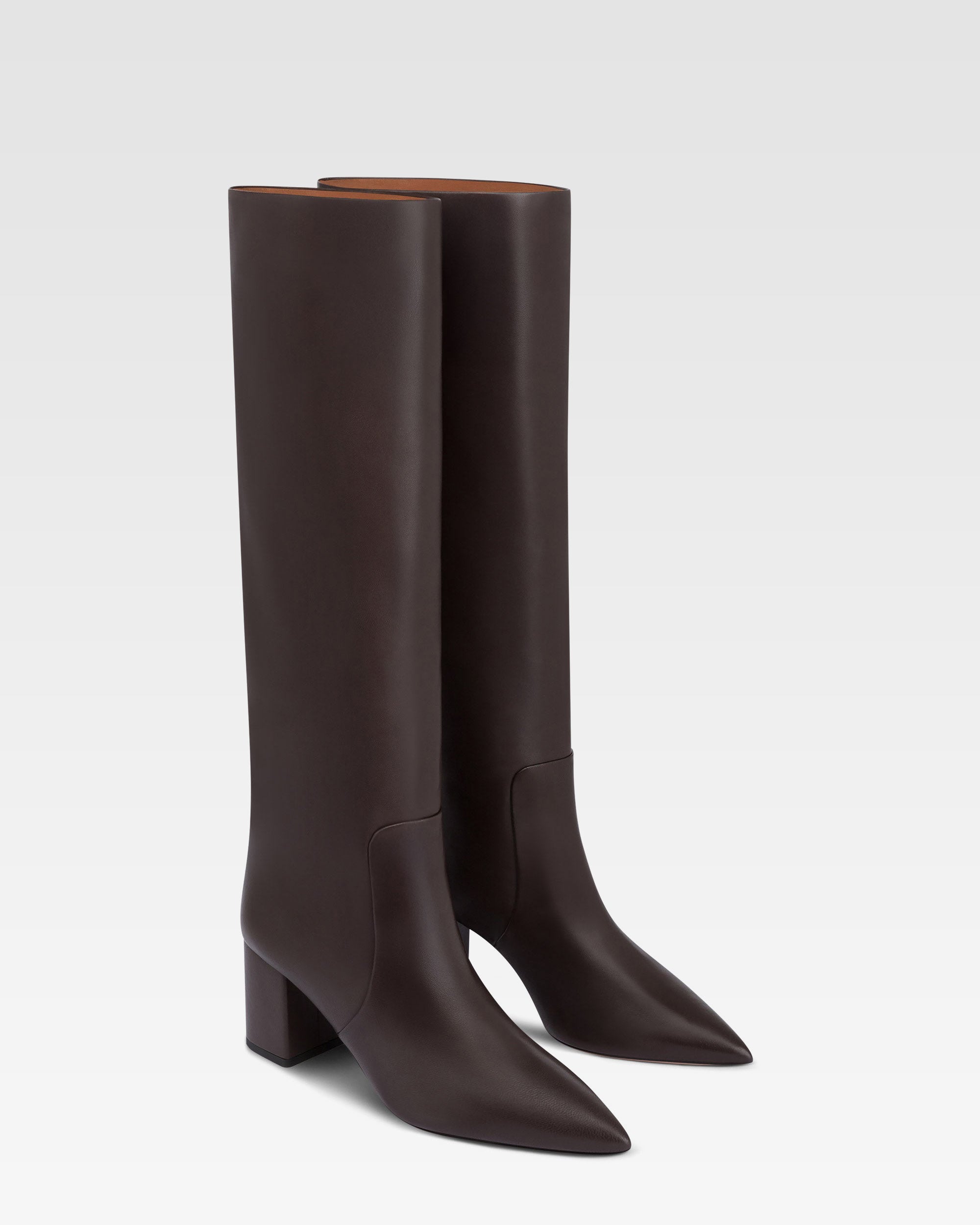 Boots in ebony nappa leather