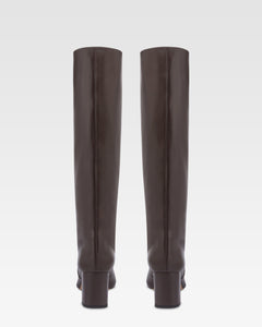 Boots in ebony nappa leather