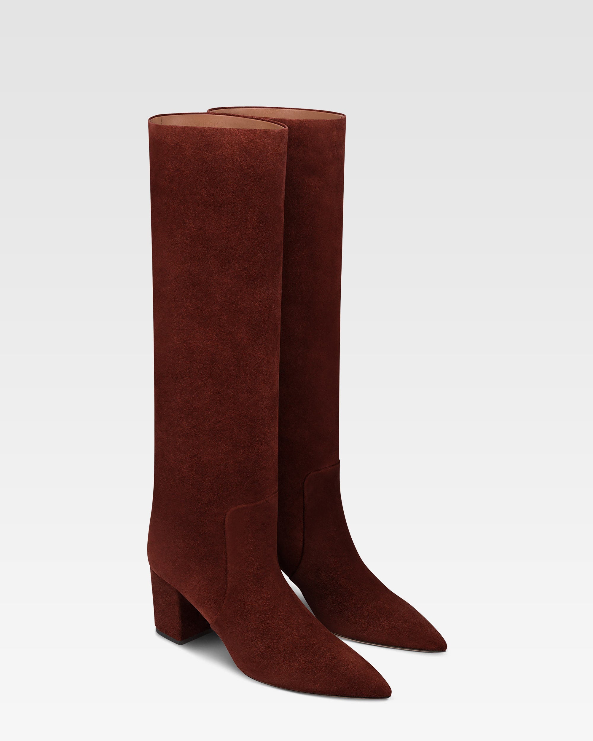 Boots in mahogany calf suede leather