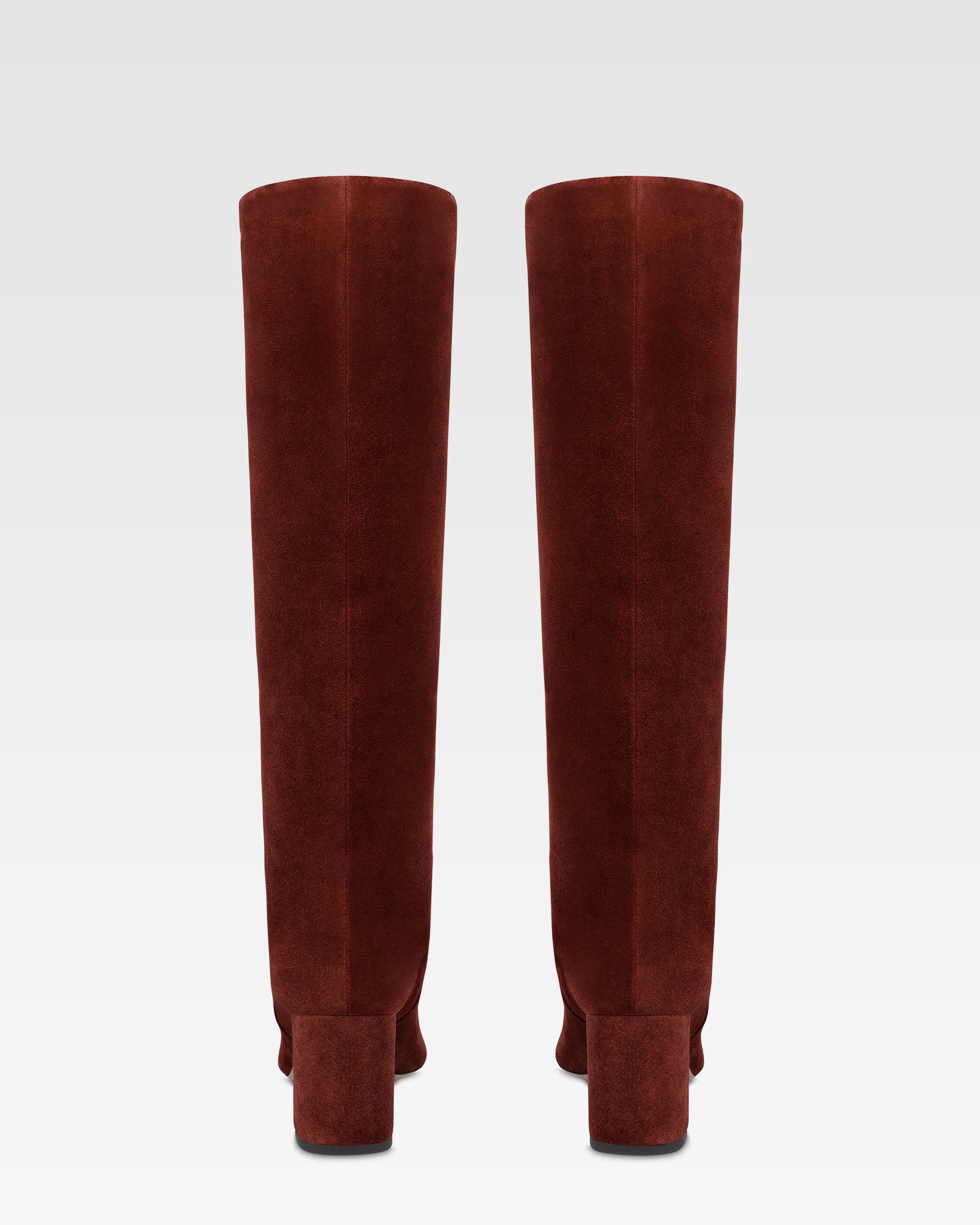Boots in mahogany calf suede leather