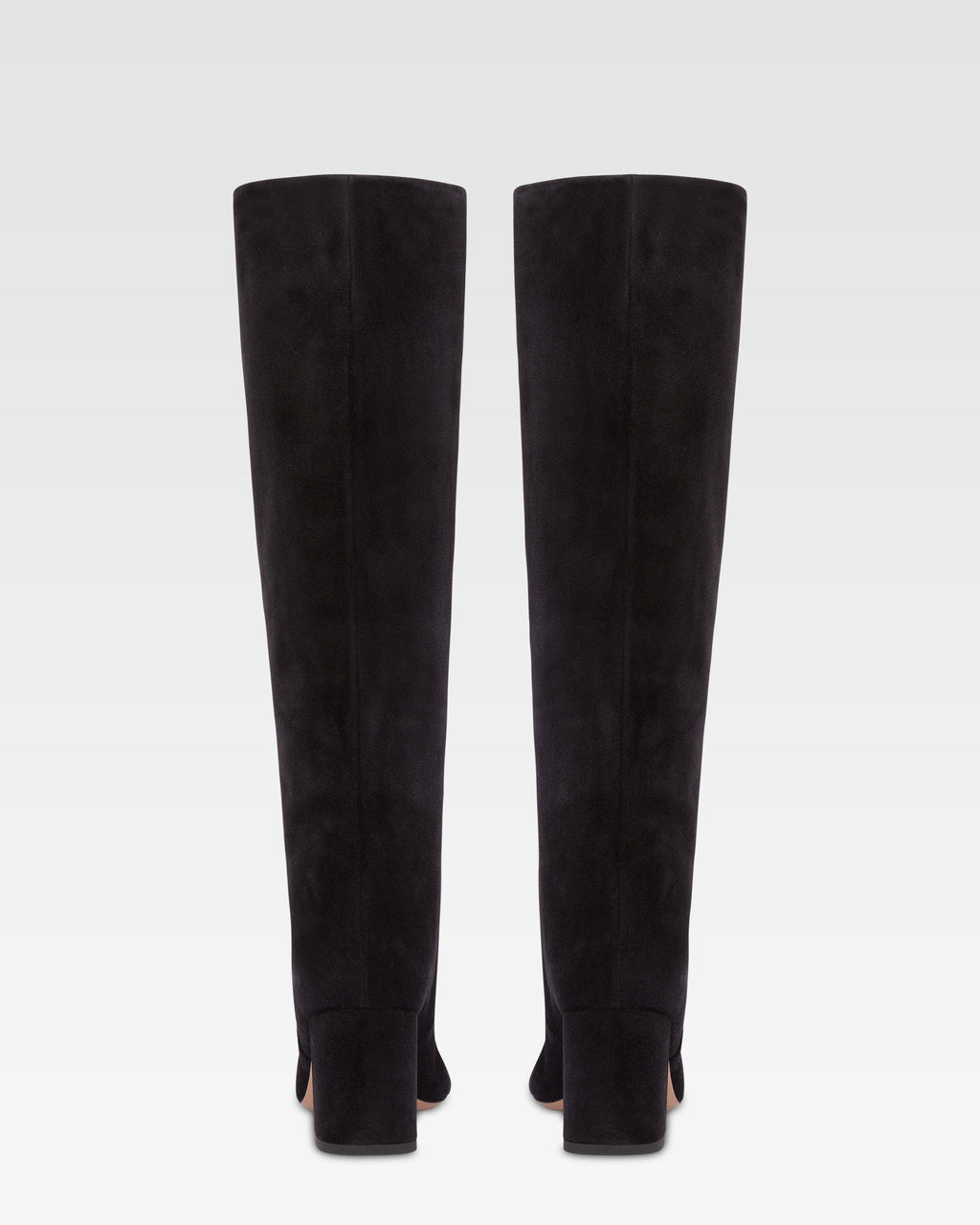 Stivali altezza ginocchio in morbida pelle scamosciata nera