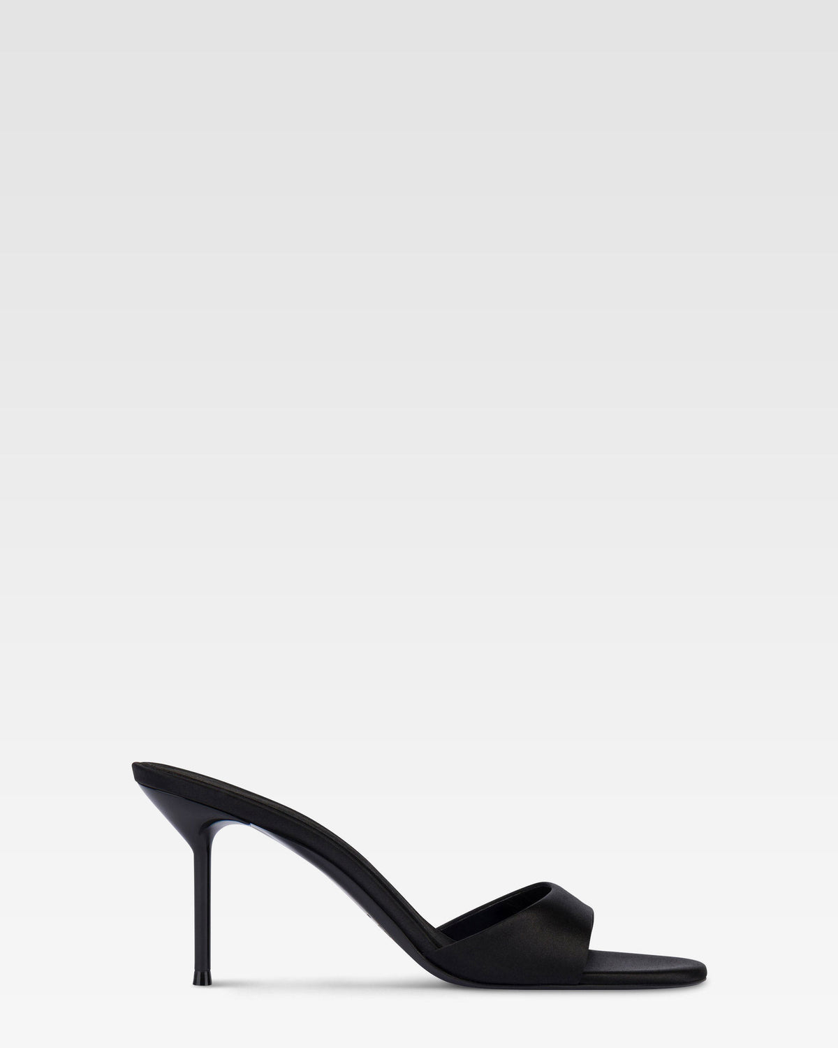 Mule in raso