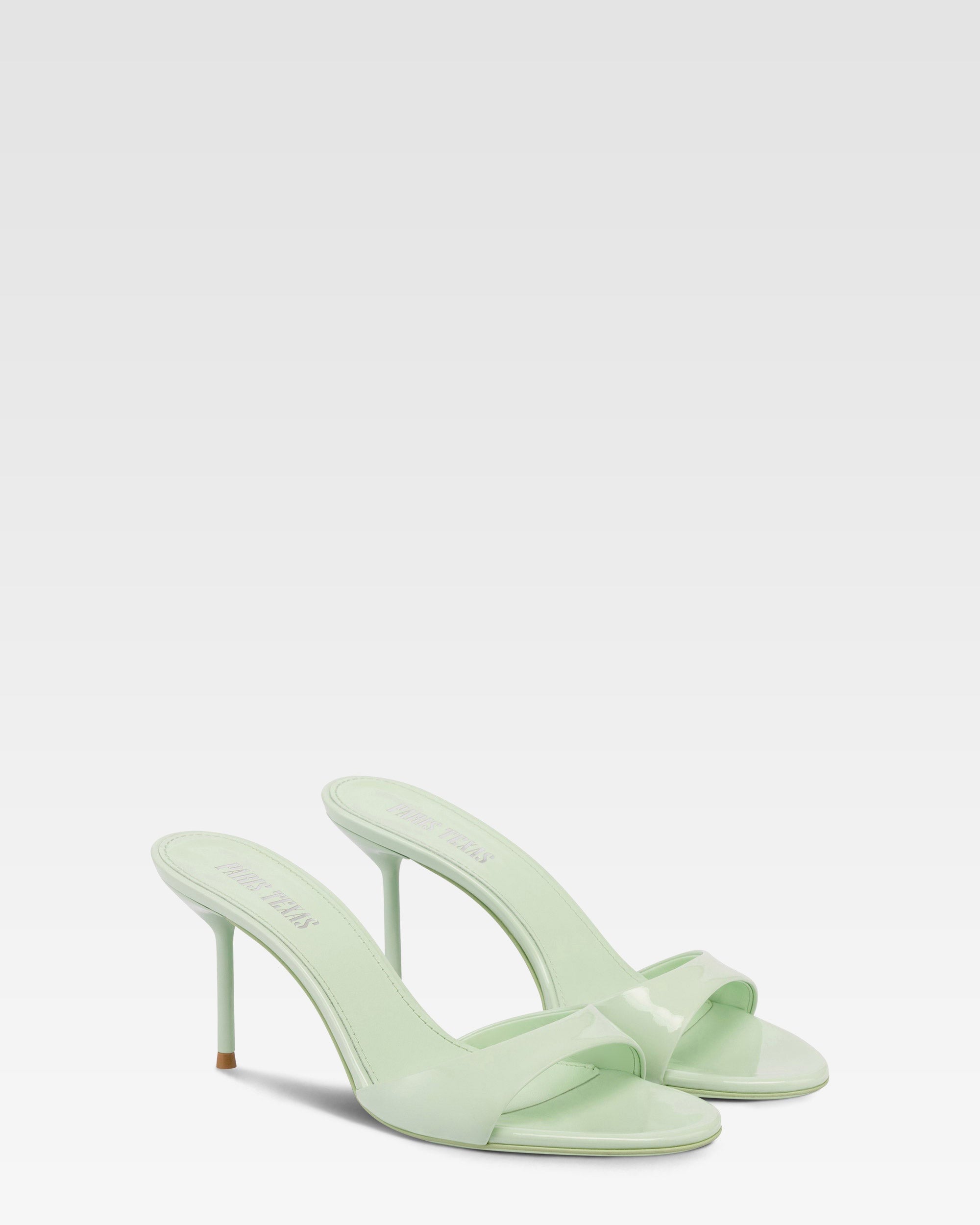Mules in vernice menta