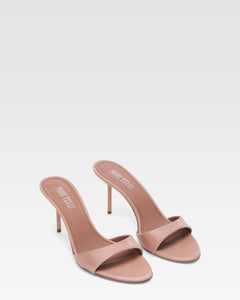 Dark blush patent leather mule