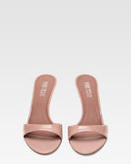 Mule aus Lackleder