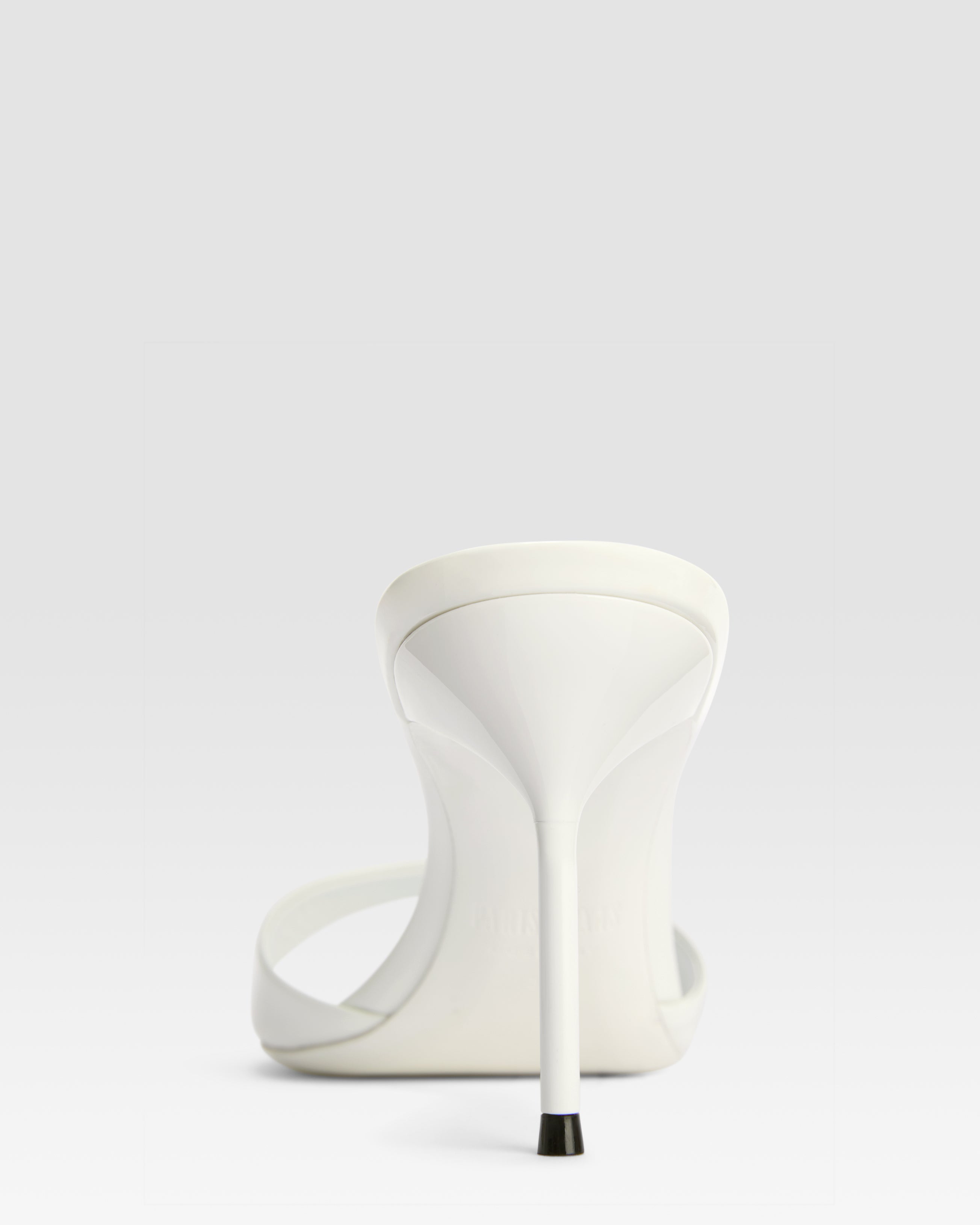 Mules in optic white patent leather