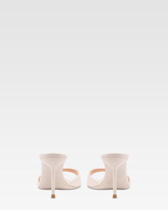 Mules in vernice avorio