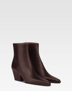 Ankle boots in mocha calf leather