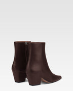 Ankle boots in mocha calf leather