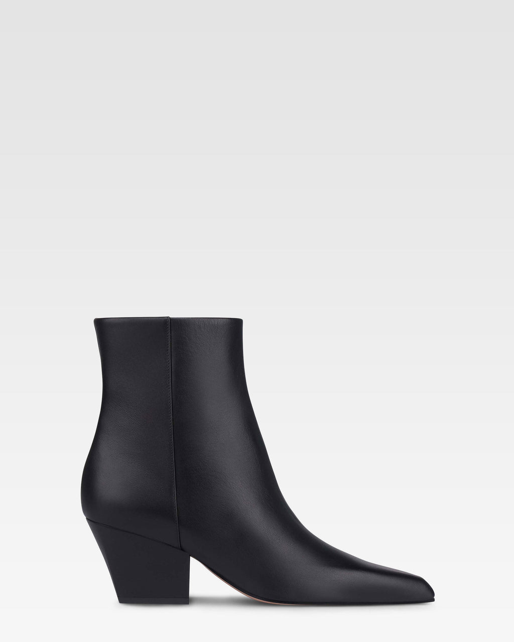 Ankle boots in black calf leather