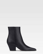 Ankle boots in black calf leather