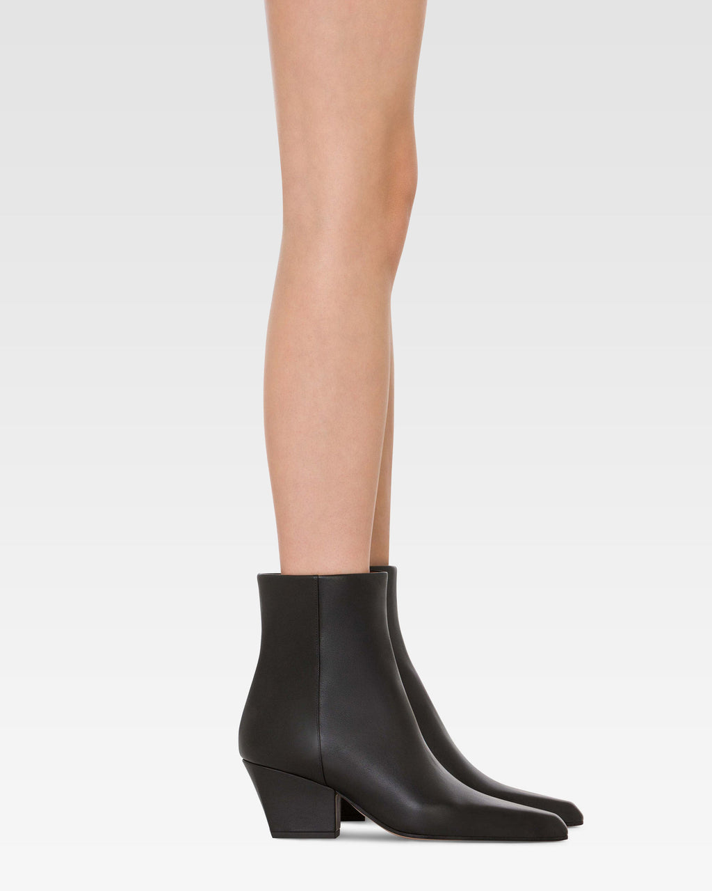 Ankle boots in black calf leather