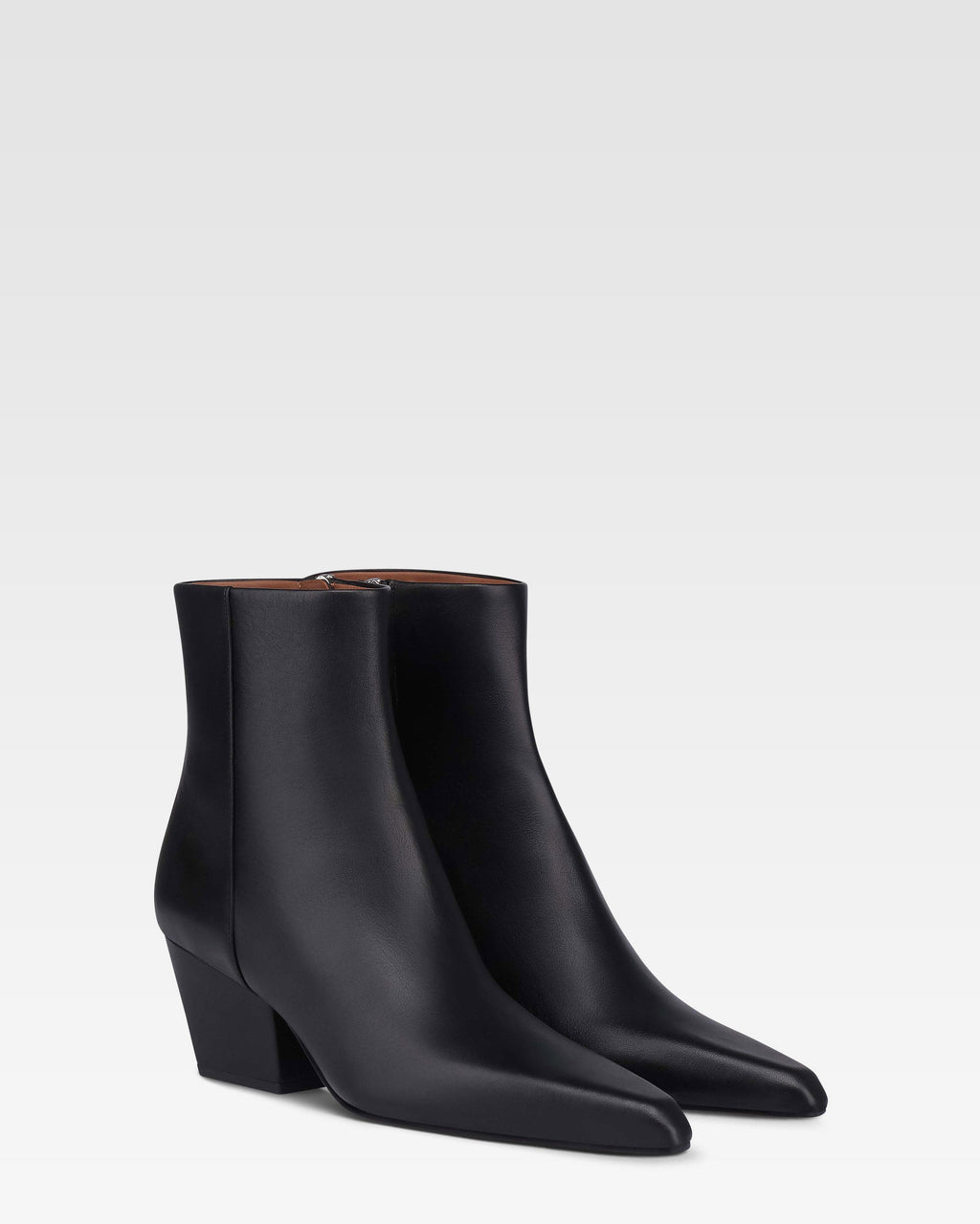 Ankle boots in black calf leather