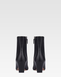 Ankle boots in black calf leather