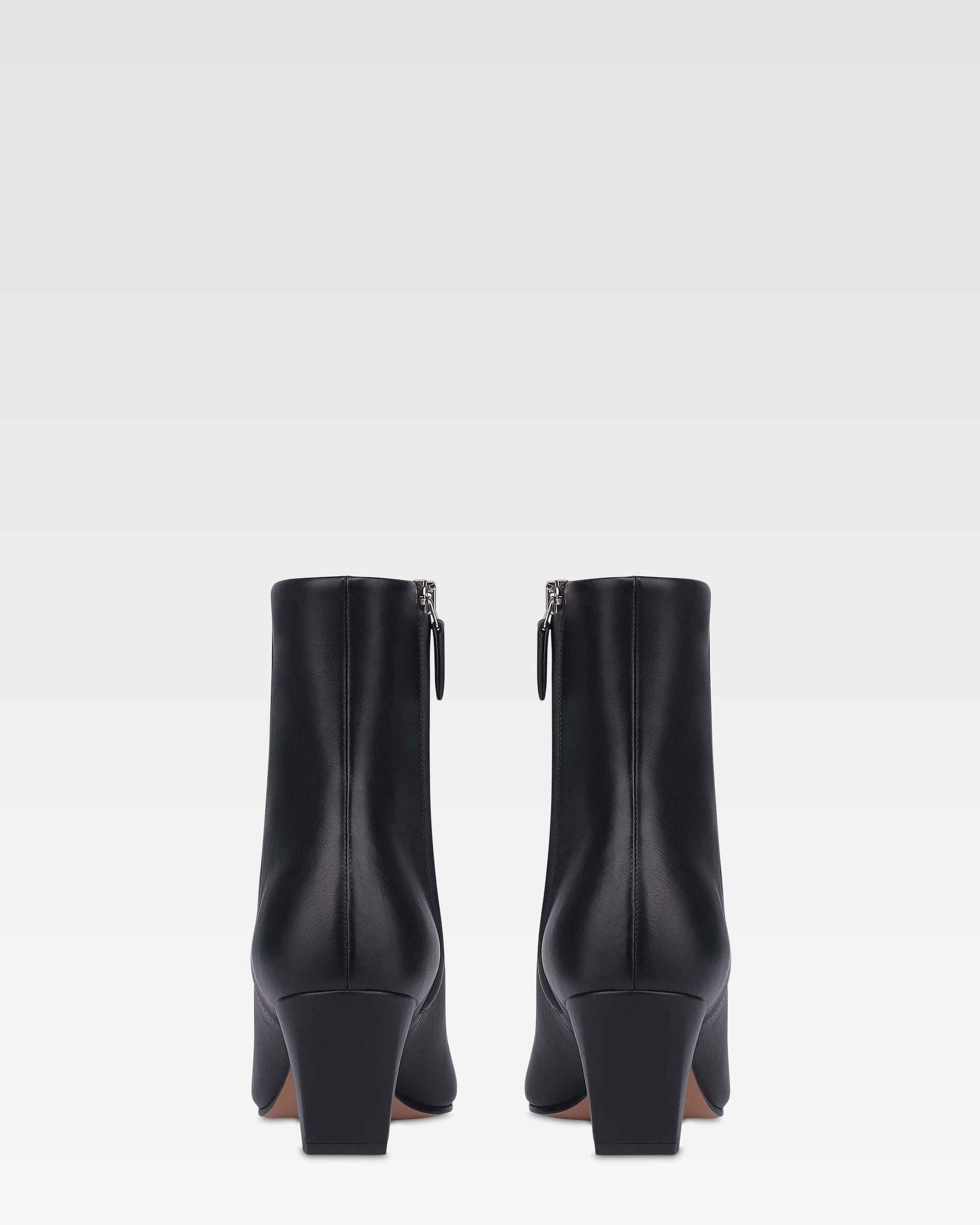 Ankle boots in black calf leather
