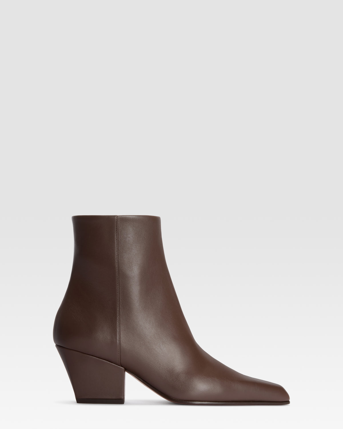 LEATHER ANKLE BOOT