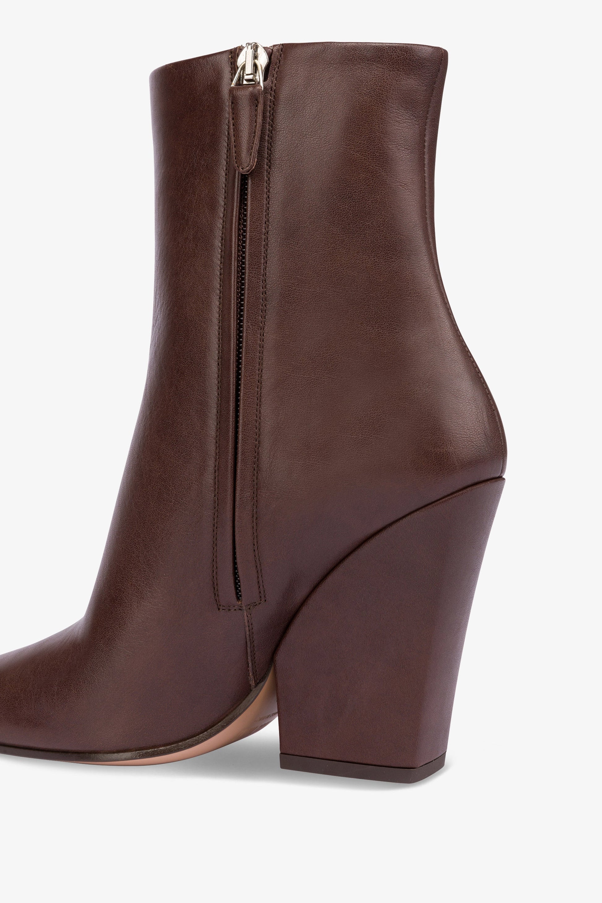 Pointed ankle boots in smooth mocha leather