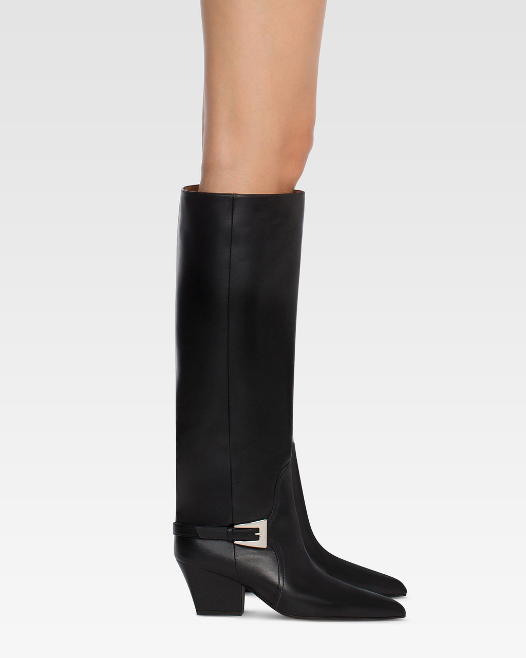 Long, pointed knee-high boots in smooth black leather