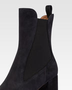 Pointed ankle boots in soft off-black suede leather