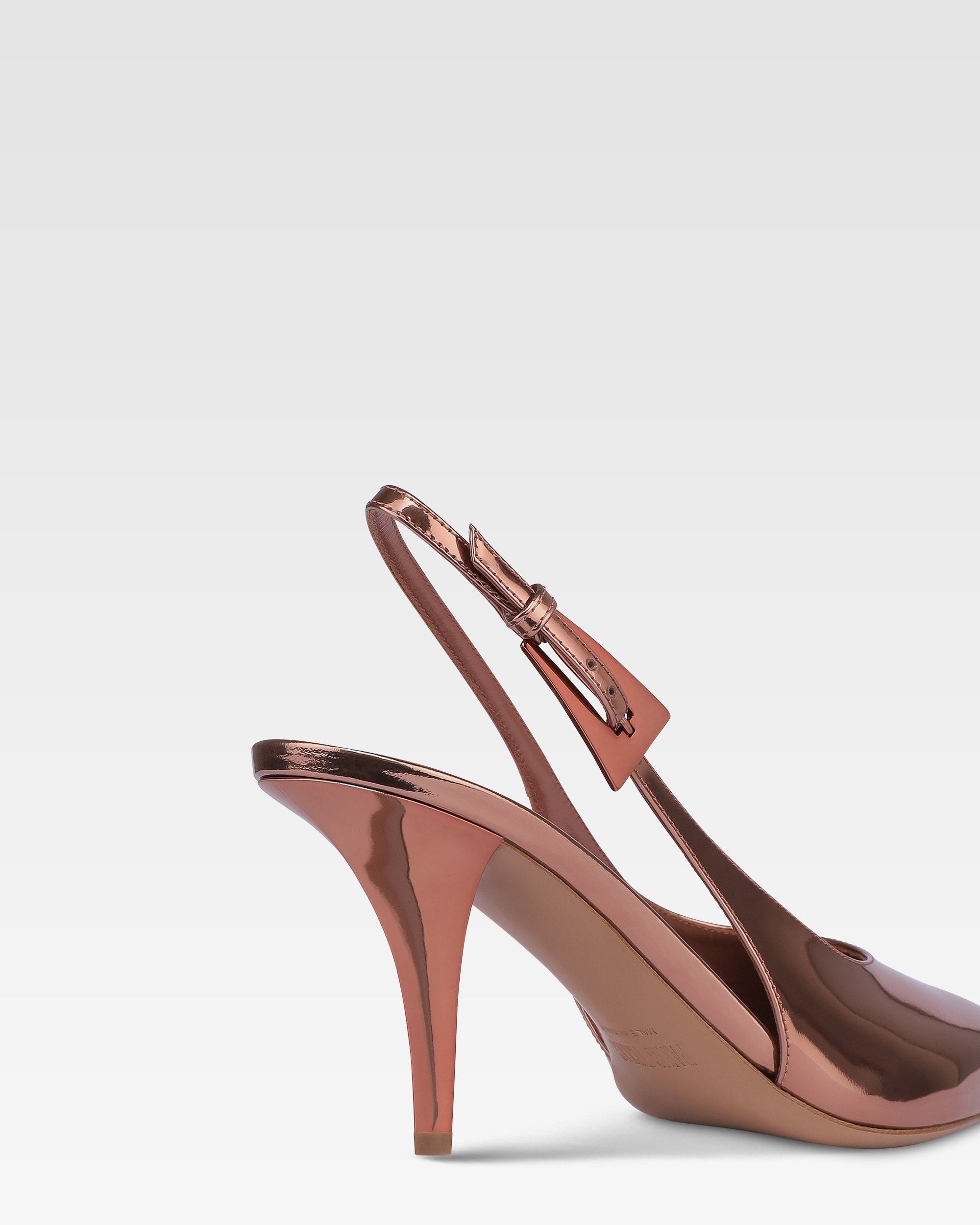 Slingbacks in texas rose mirror-effect leather