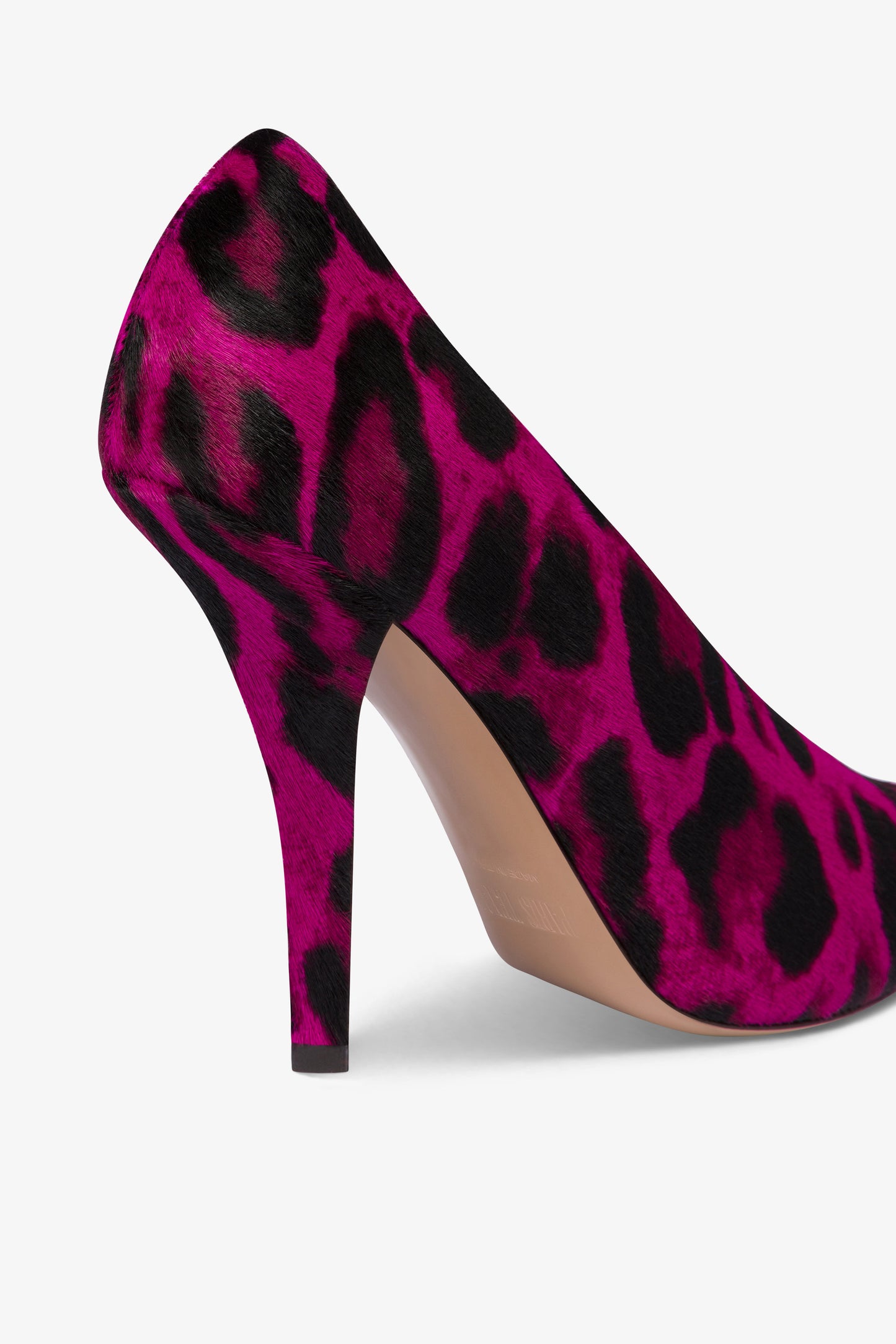 Pumps in fuchsia leopard-print cowhide