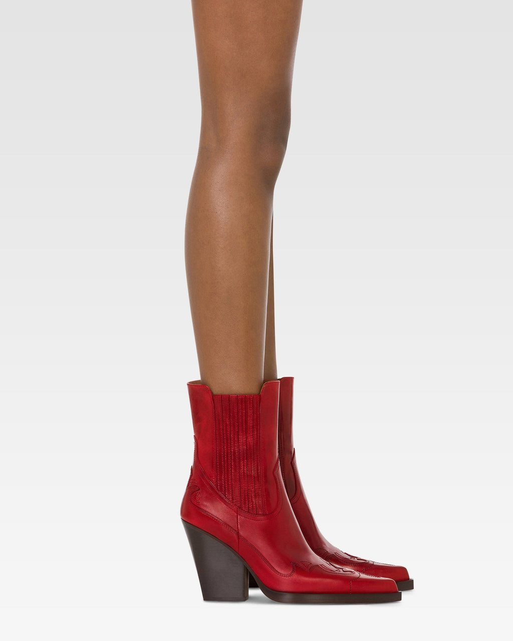 Ankle boots in ruby vintage-effect calf leather
