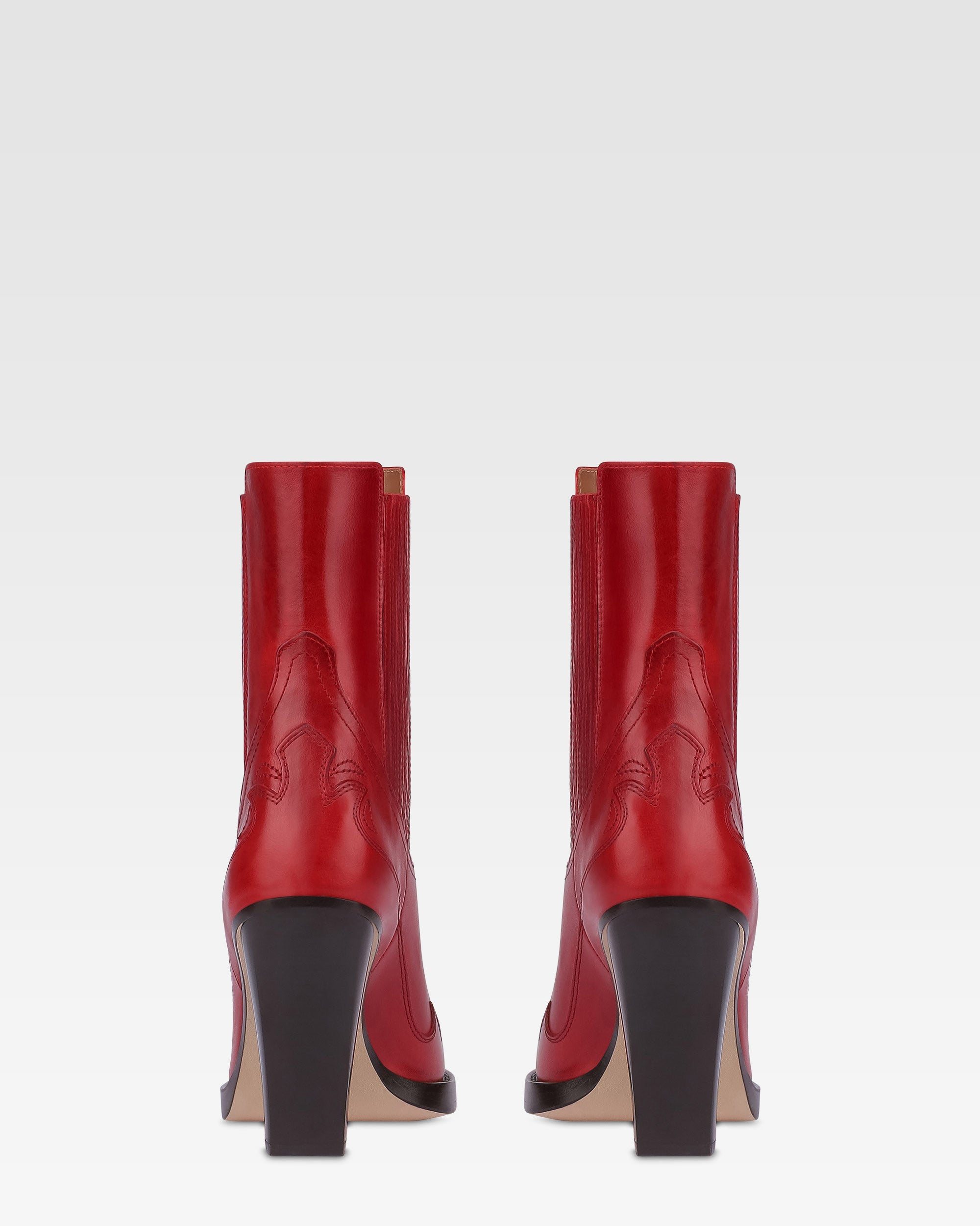 Ankle boots in ruby vintage-effect calf leather