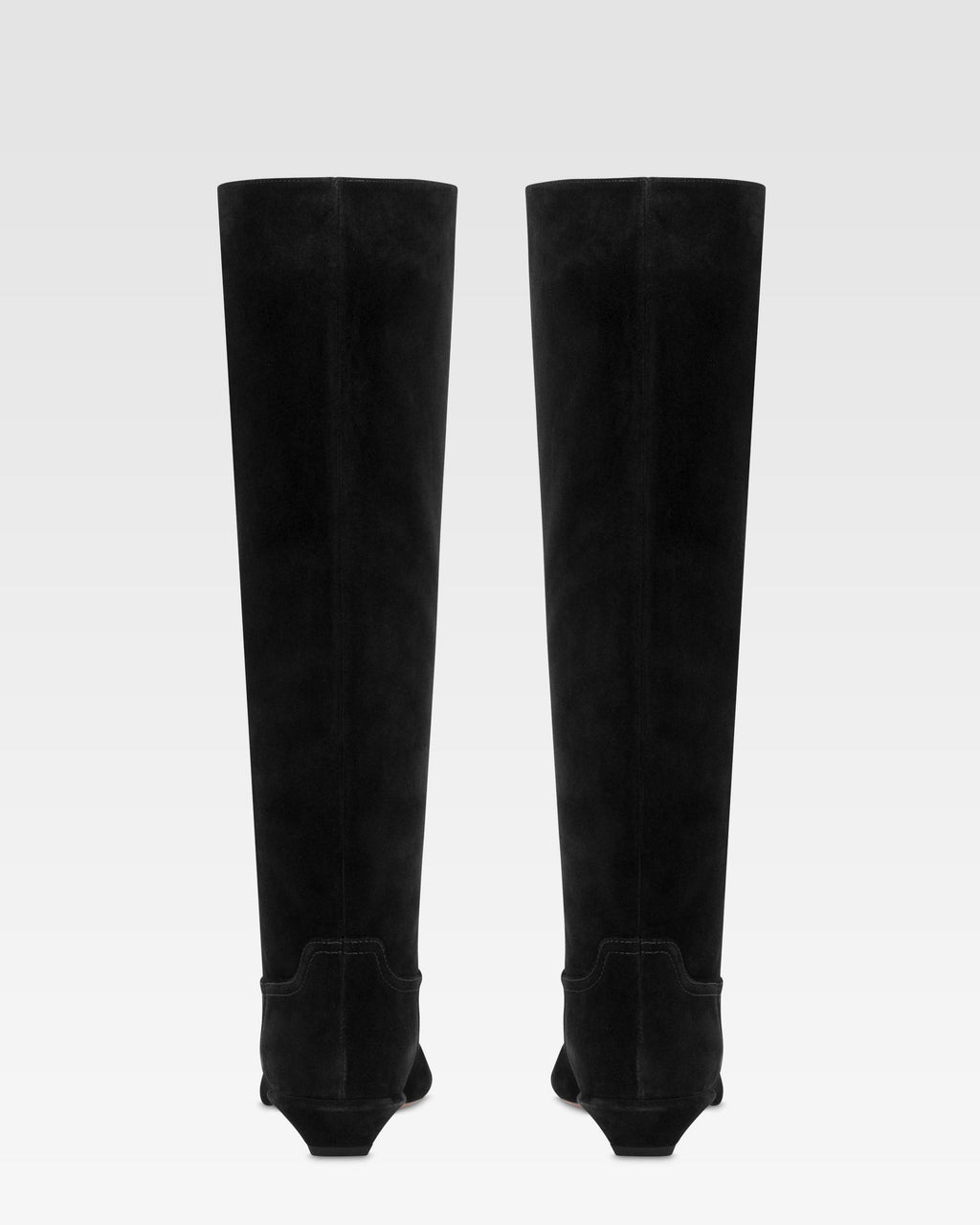 Boots in black calf suede leather.