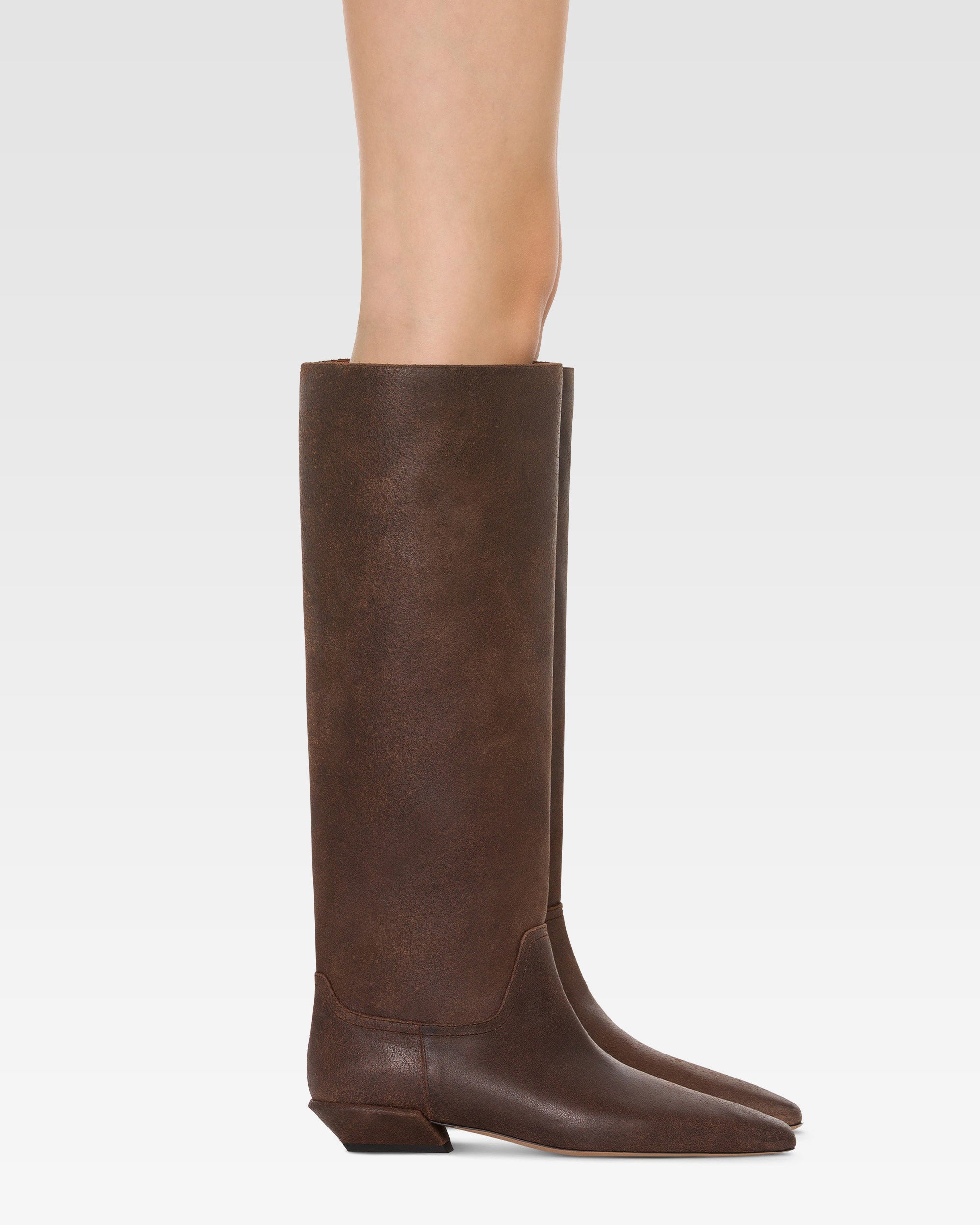 Boots in ebony vintage-effect calf leather