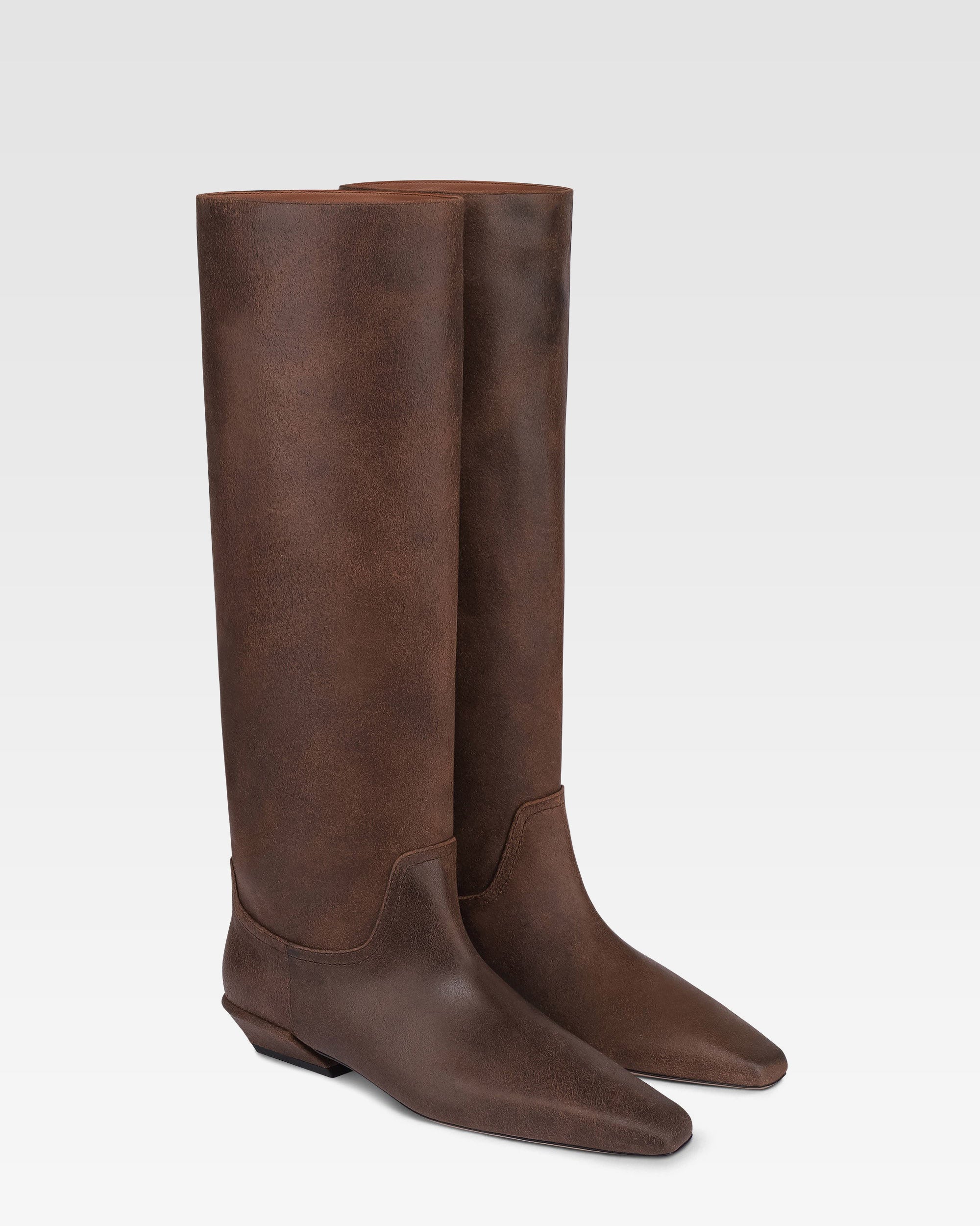 Boots in ebony vintage-effect calf leather