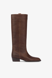 Calf-length boots in soft mulberry pebble leather