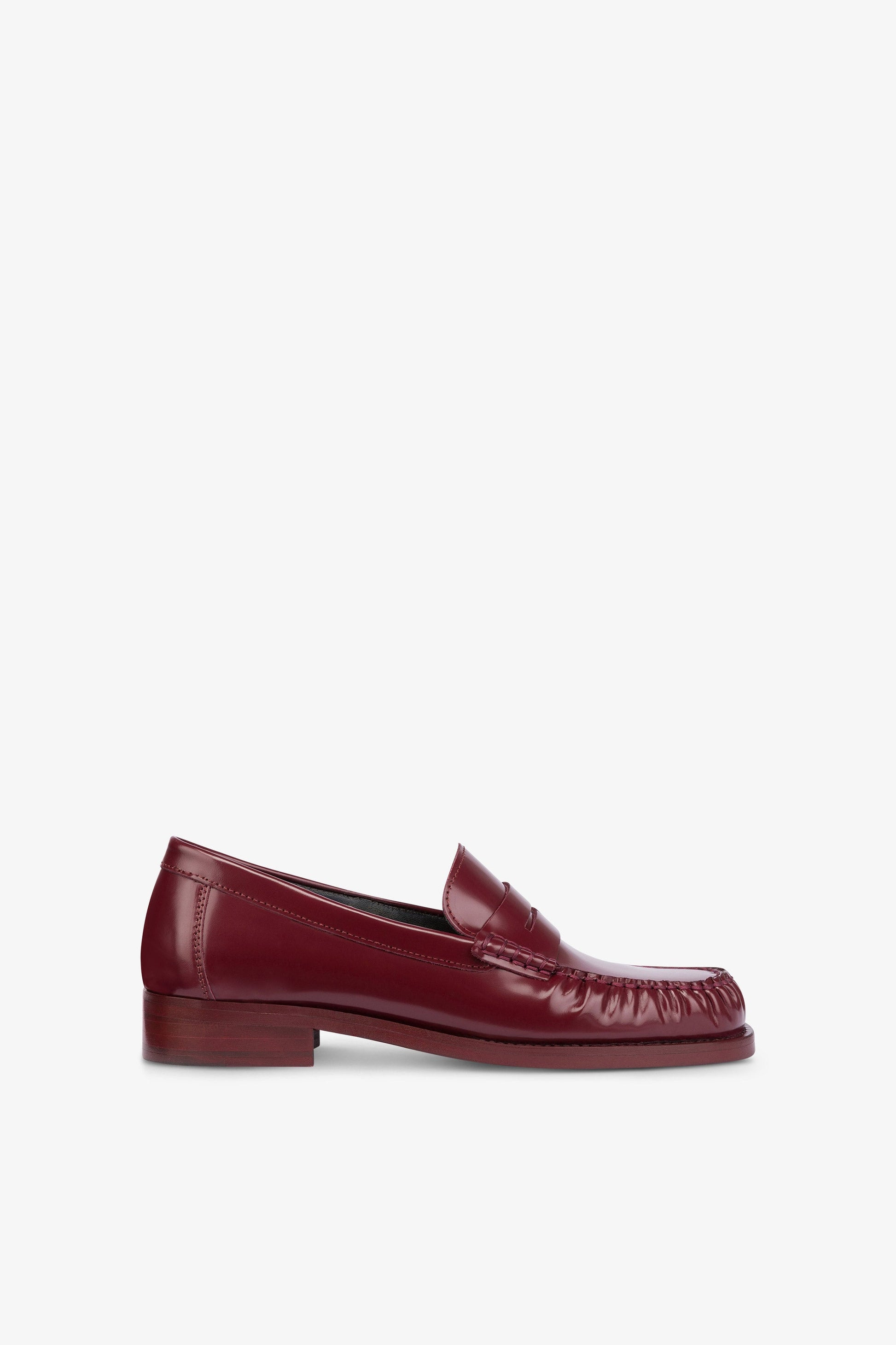 Mocassins en cuir souple brosse pinot noir