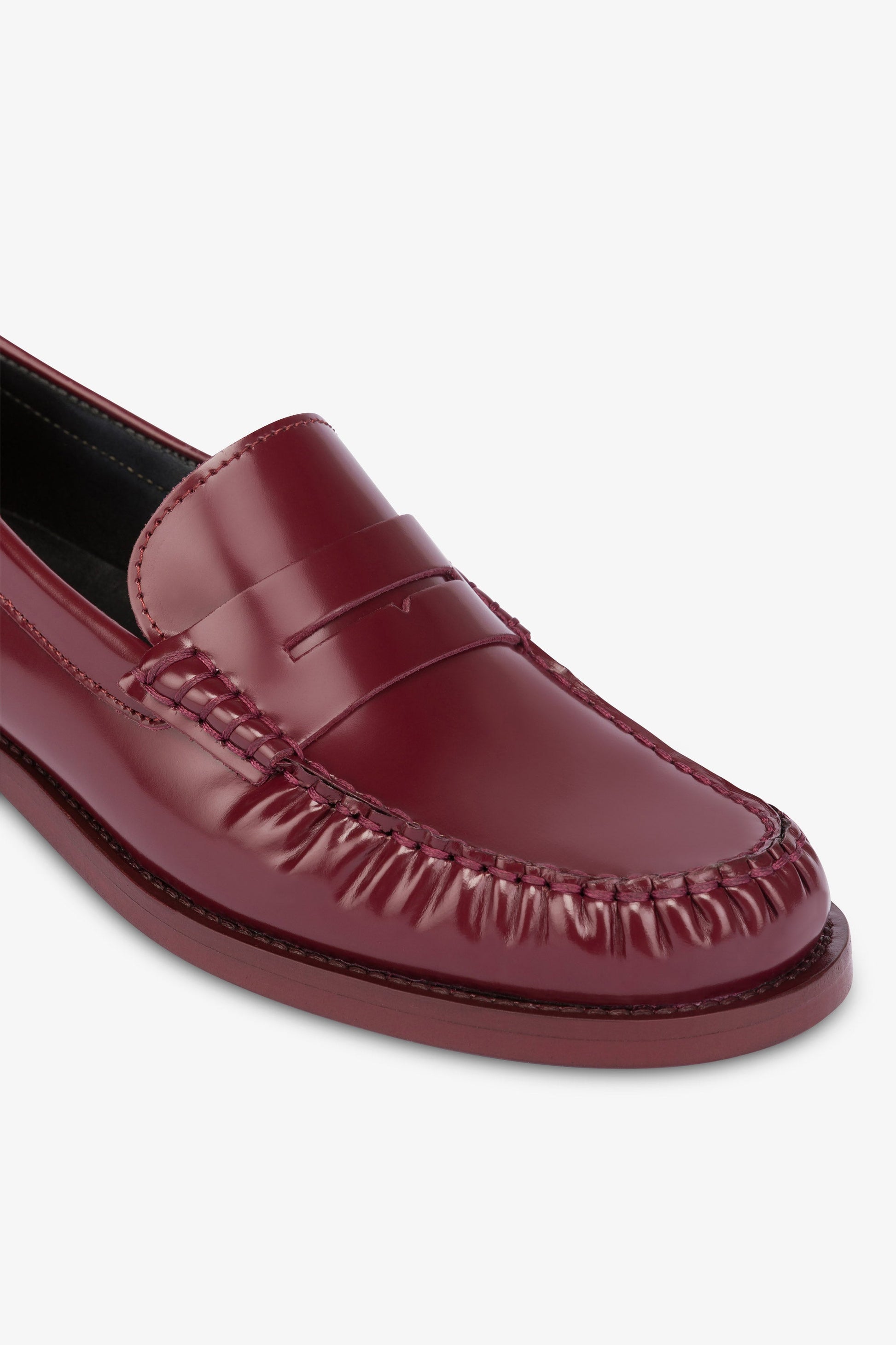 Mocassins en cuir souple brosse pinot noir