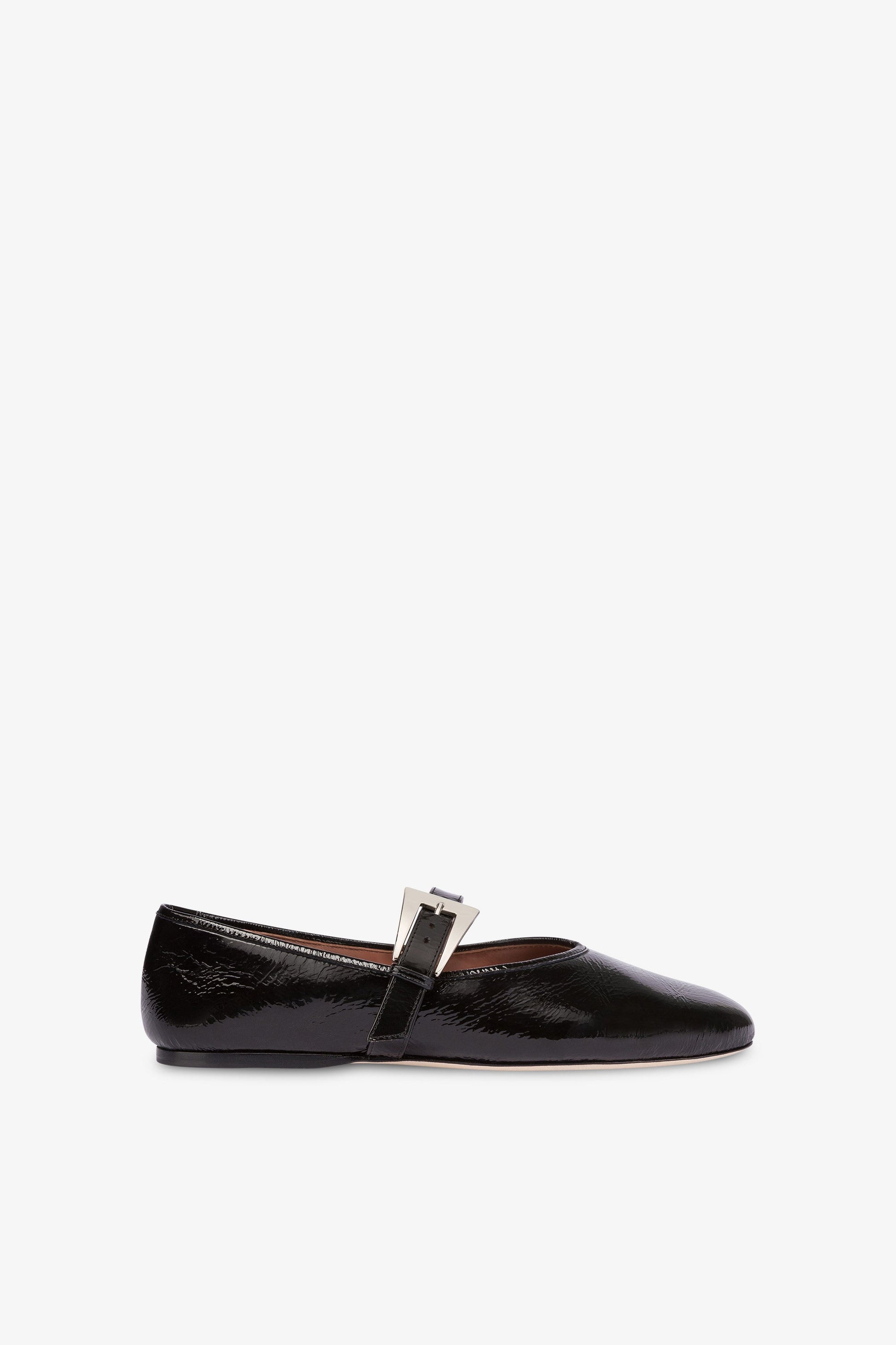 Ballerines en cuir verni noir froisse