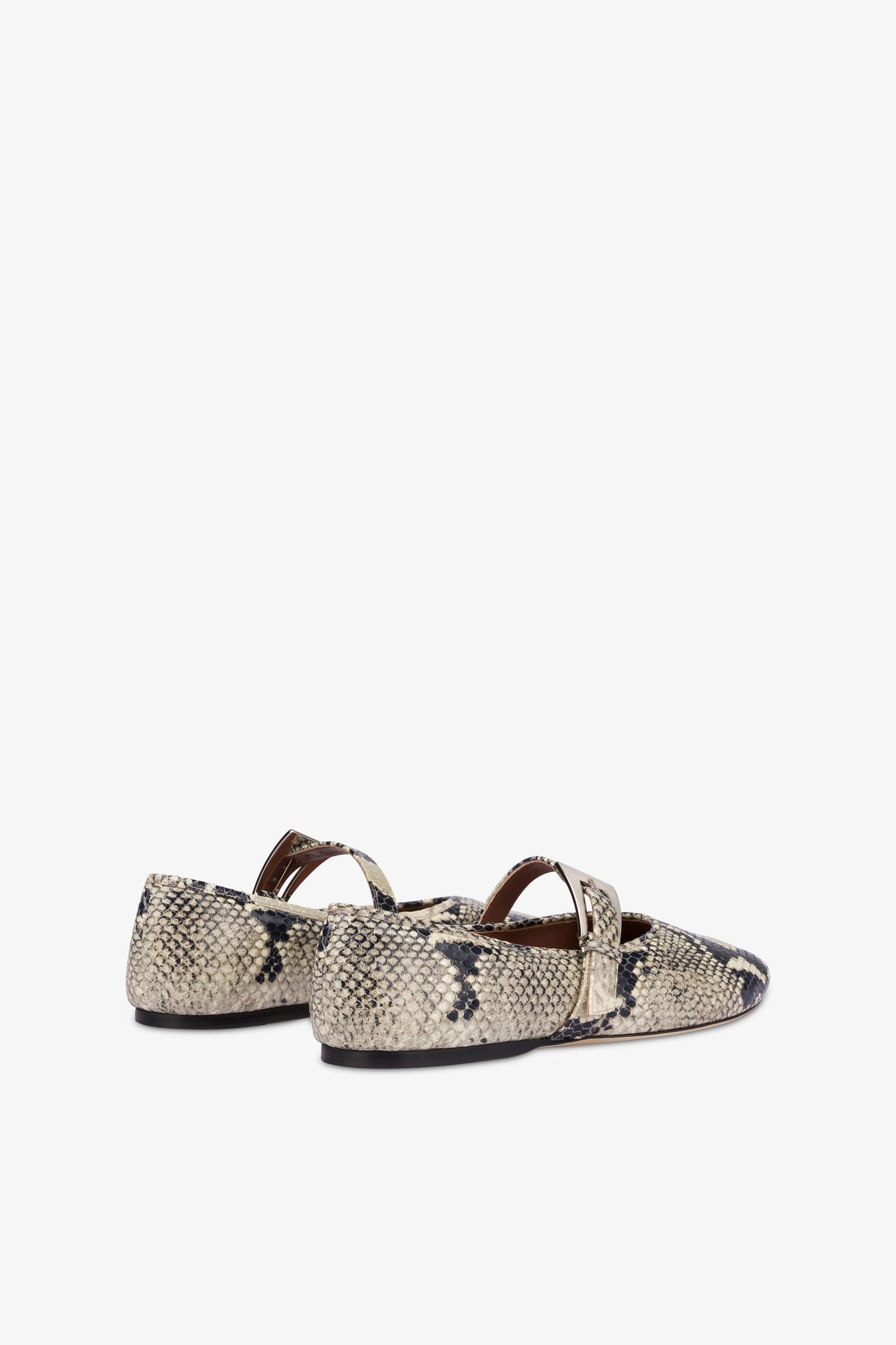 Ballerinas aus naturfarbenem Leder mit Python-Print.