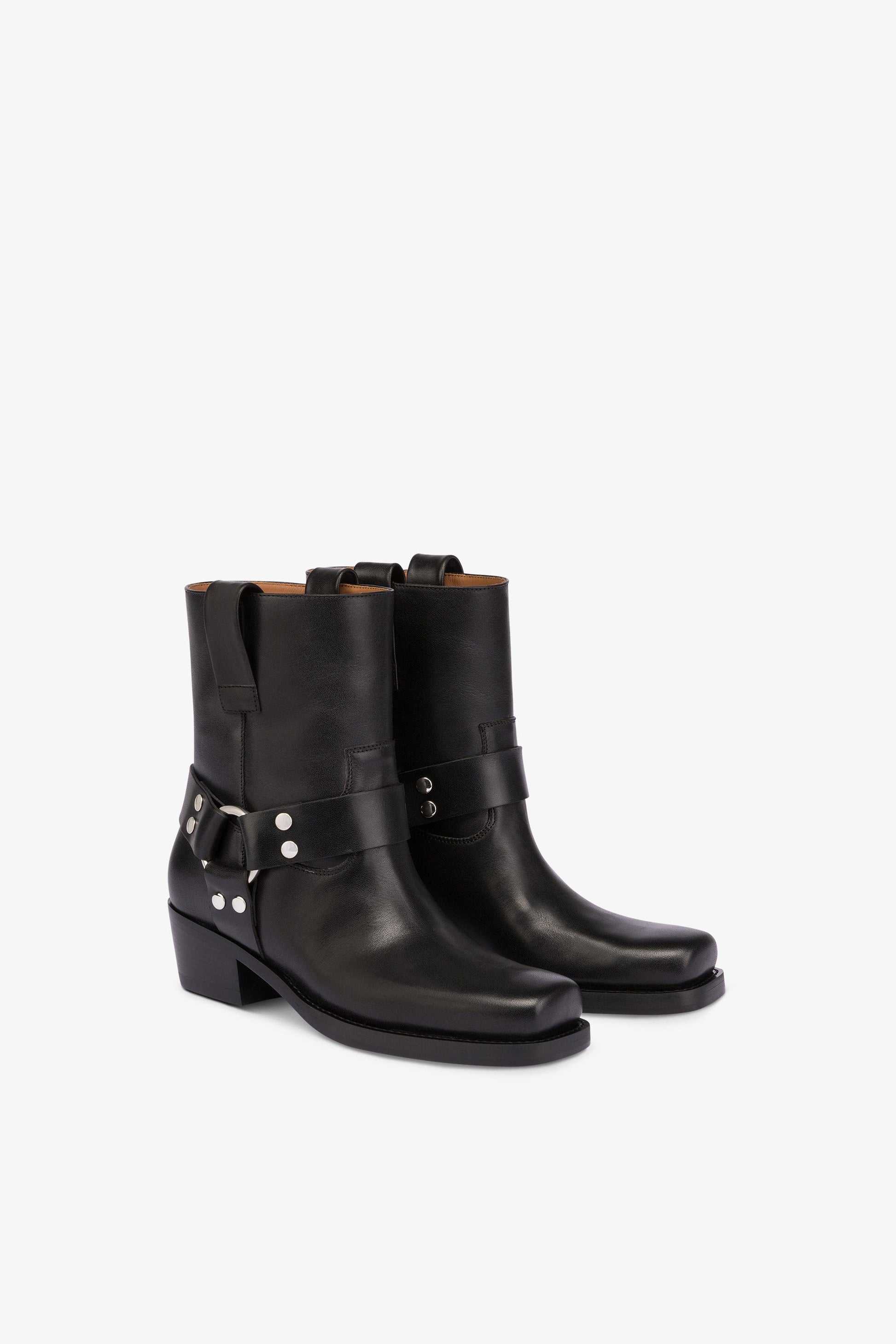 Bottines a bout carre en cuir lisse noir