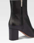 Pointed ankle boots in smooth black leather