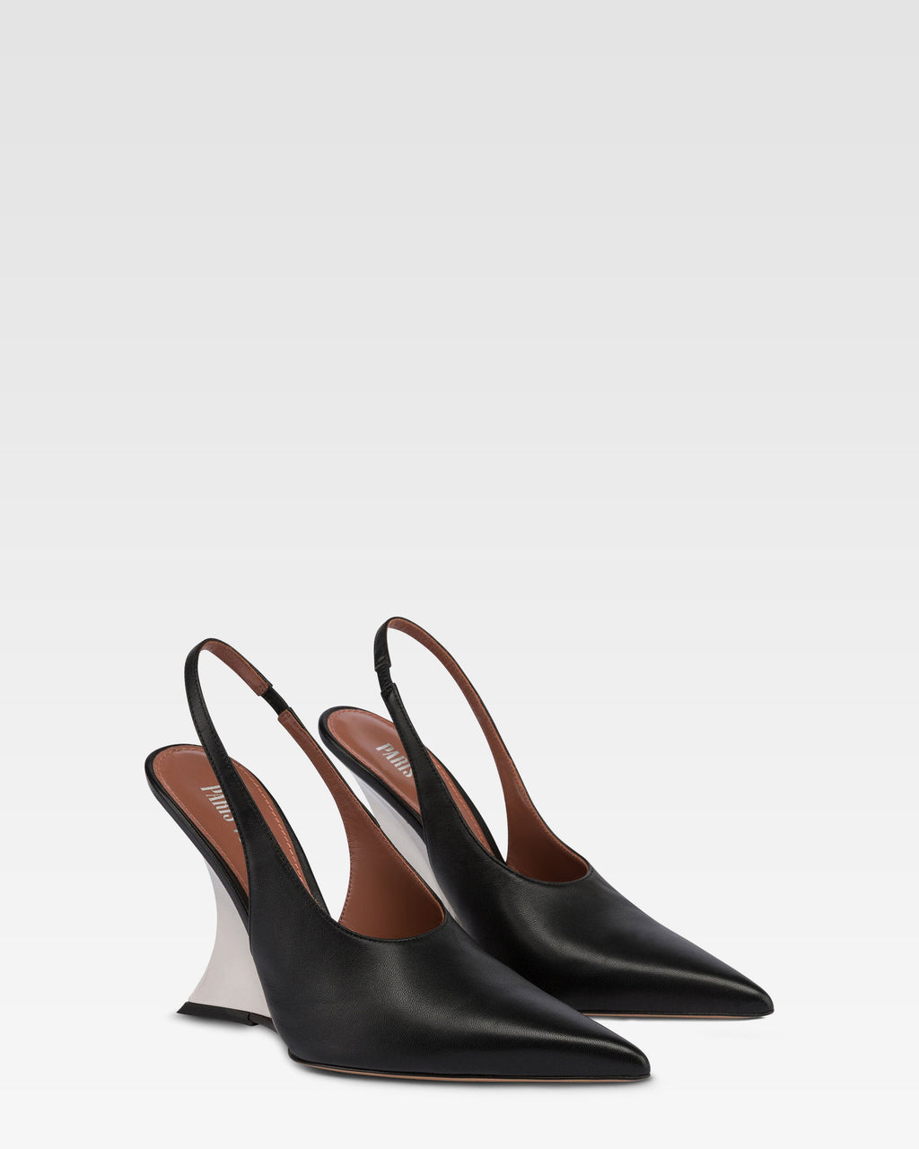 Slingbacks in black and silver leather