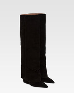 Fold-over boots in black calf suede leather.