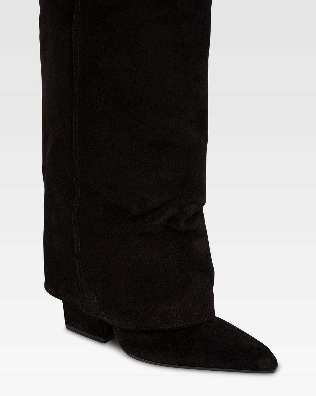 Fold-over boots in black calf suede leather.